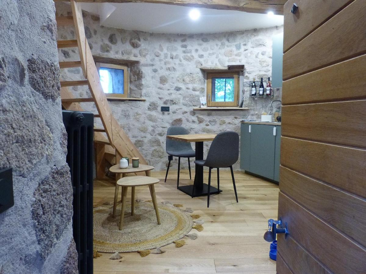 La Tour Du Canet Longessaigne Zewnętrze zdjęcie