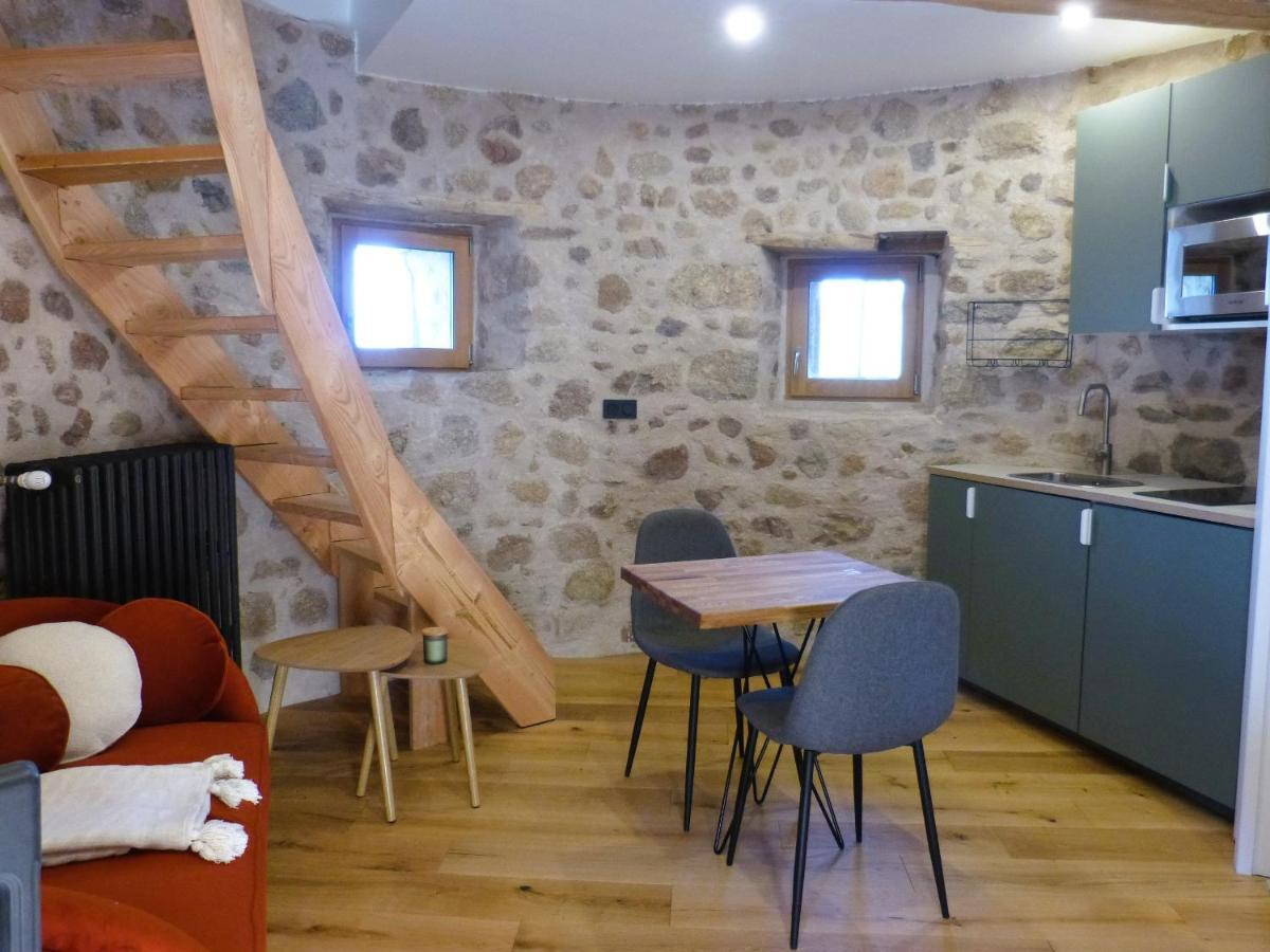 La Tour Du Canet Longessaigne Zewnętrze zdjęcie
